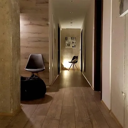 The Chic Downtown Nuance-the Palace Апартаменты